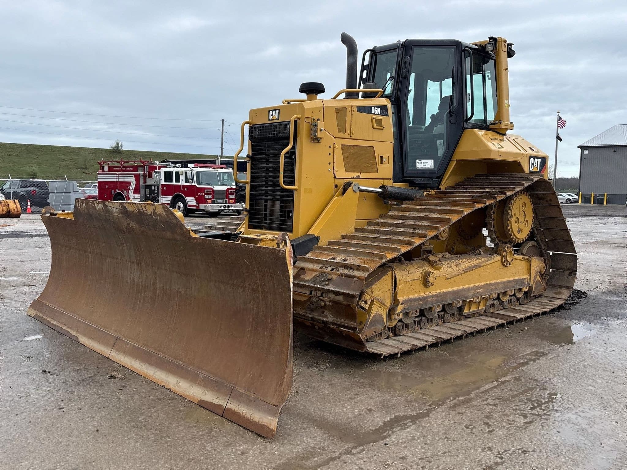 2018 Caterpillar D6N LGP dozer - Side view